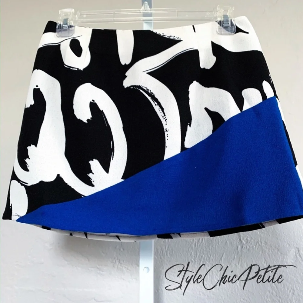 TOBI Graphic Print Blue, Black & White Mini Skirt Size XS NWT - Picture 3 of 8